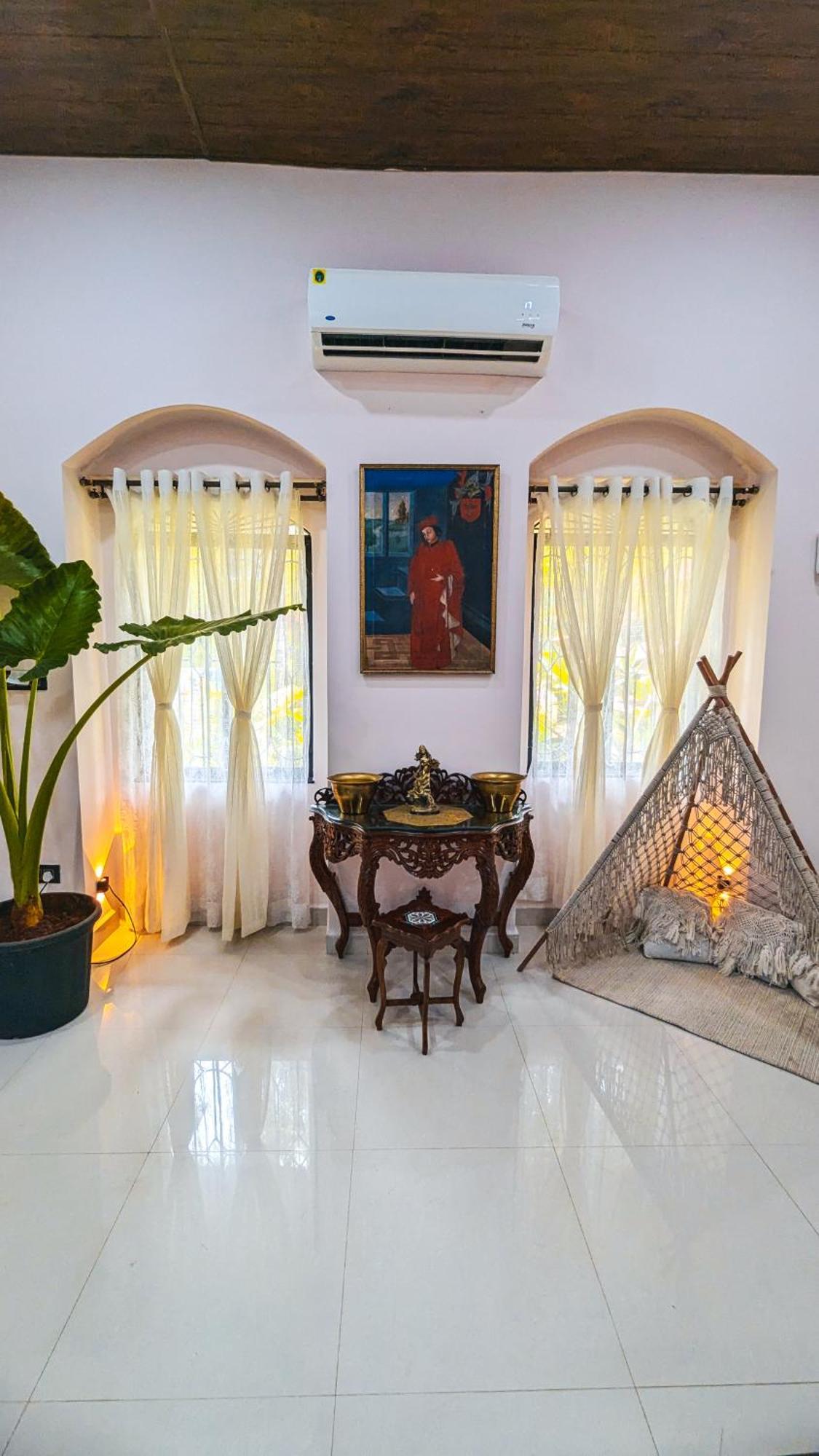 The First House By V3Homestay 4Bhk Private Pool 칼랑굿 외부 사진