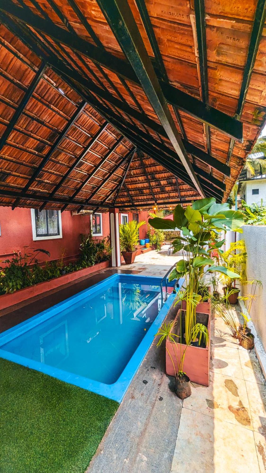 The First House By V3Homestay 4Bhk Private Pool 칼랑굿 외부 사진