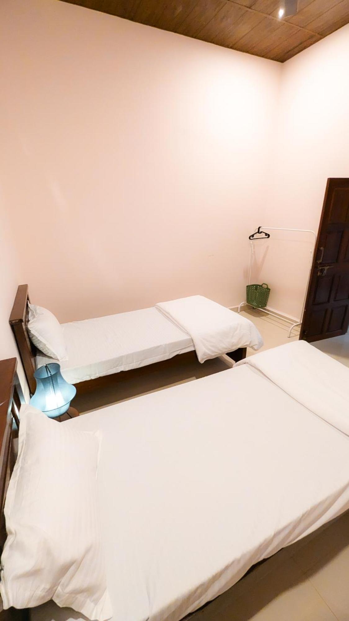 The First House By V3Homestay 4Bhk Private Pool 칼랑굿 외부 사진