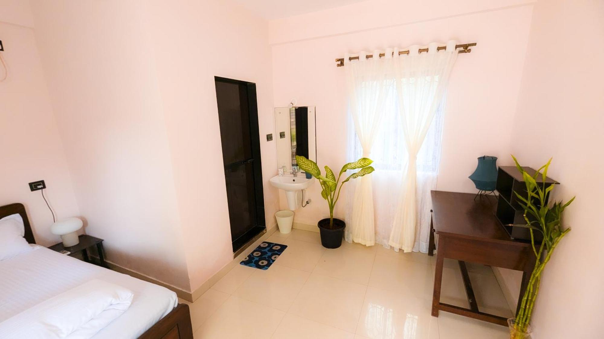 The First House By V3Homestay 4Bhk Private Pool 칼랑굿 외부 사진